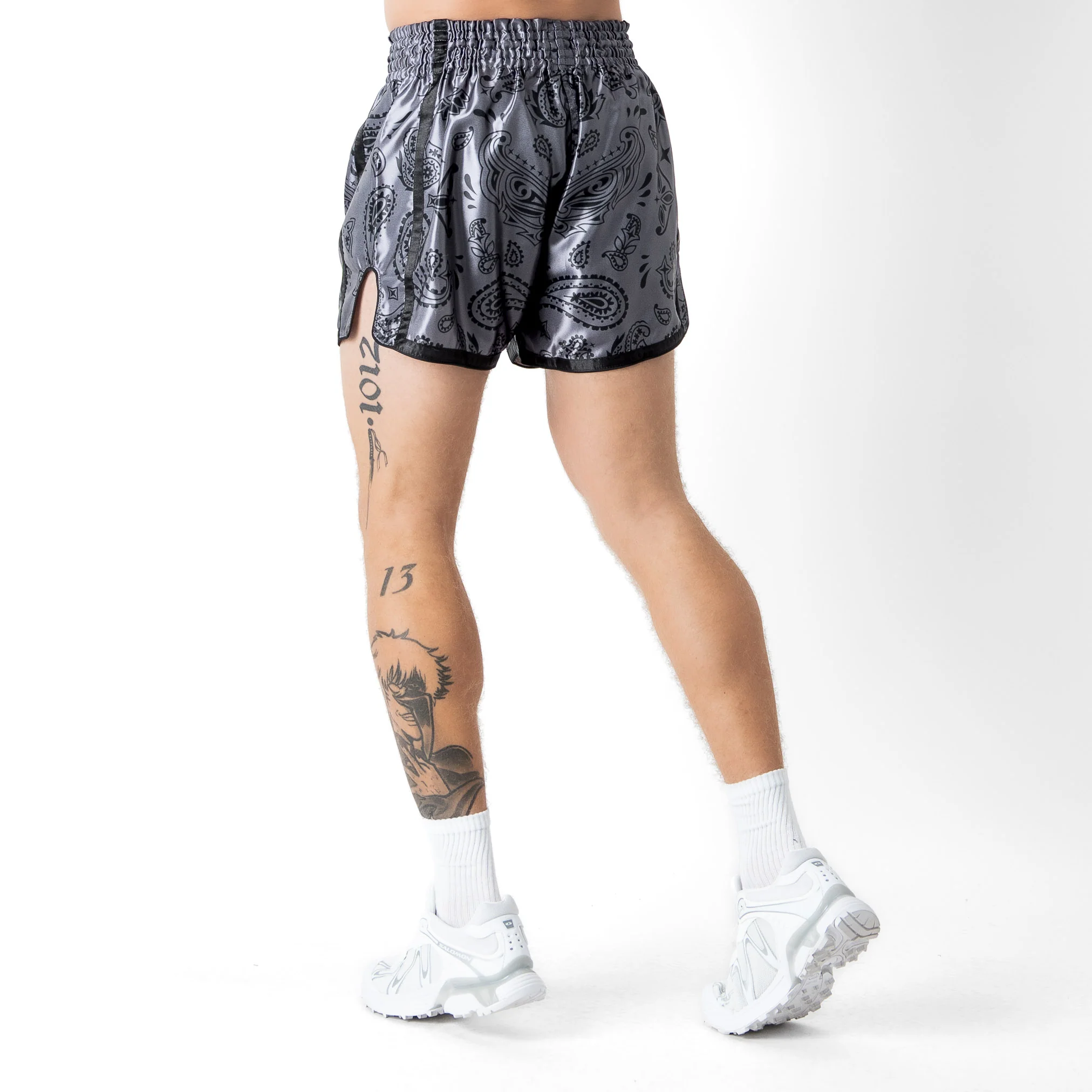 BANDANA FIGHT SHORTS - BLACKOUT - Image 4