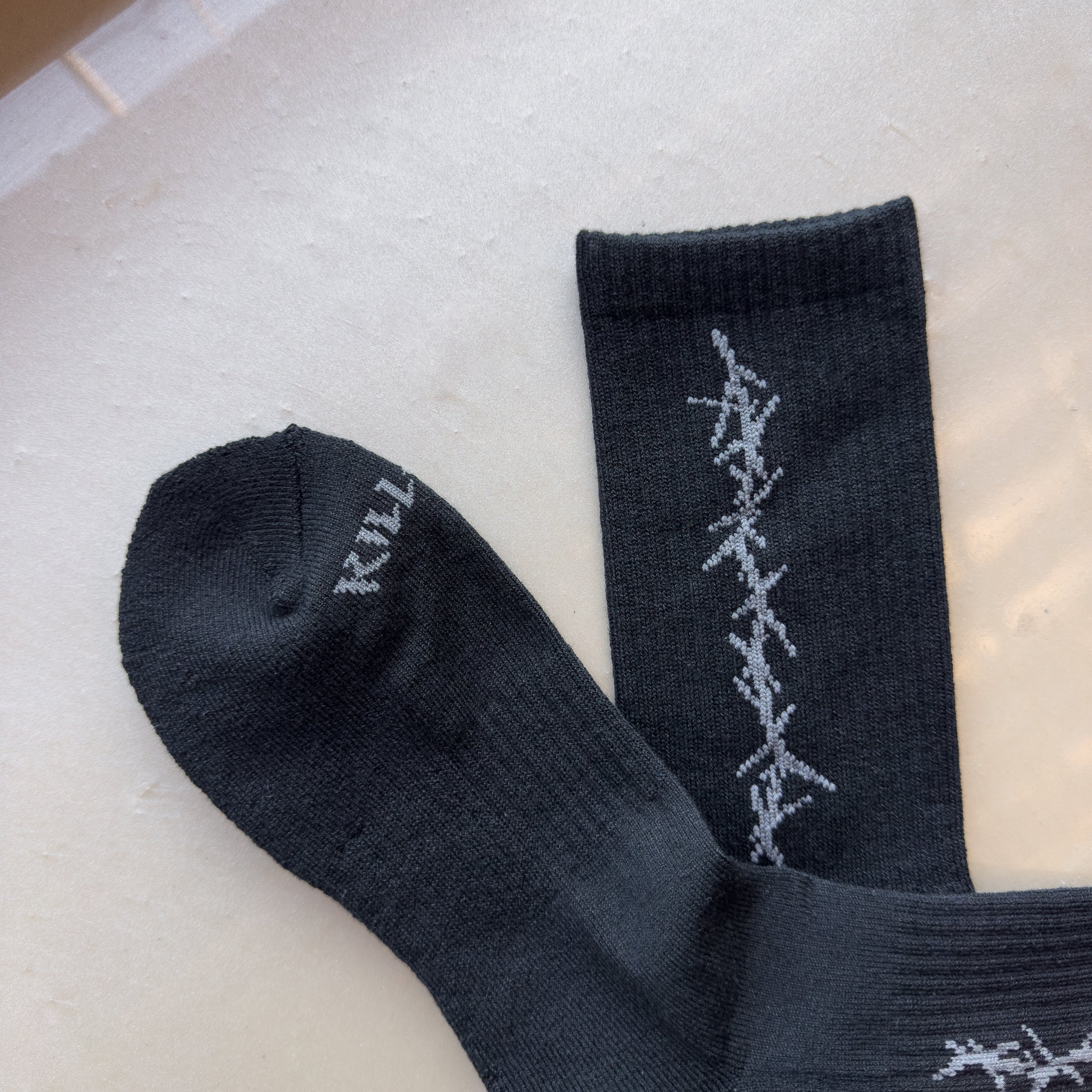 BARBWIRE HIGH SOCKS - BLACKOUT - Image 3