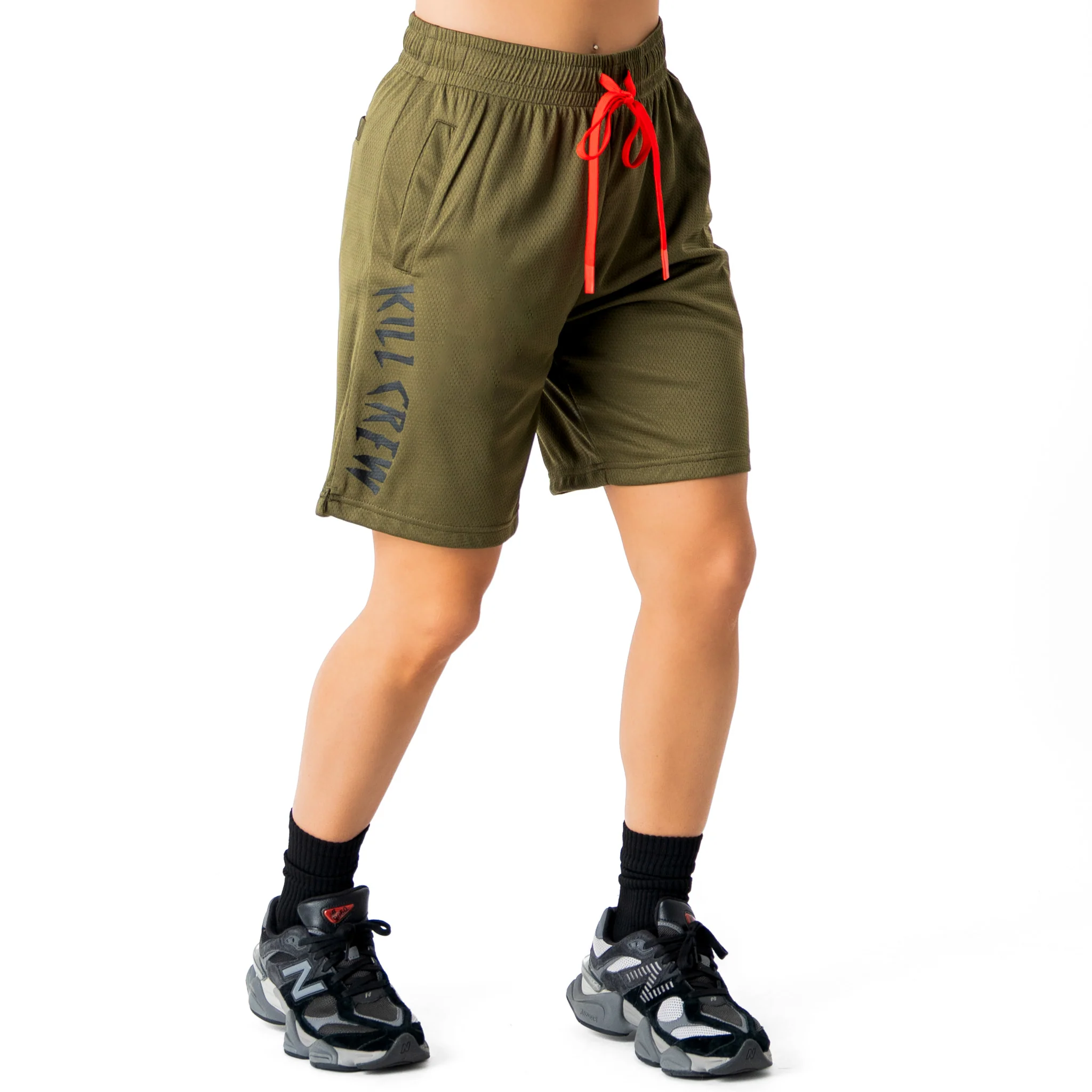 RELAXED CUT SHORTS EMBROIDERED FLAG - OLIVE - Image 5