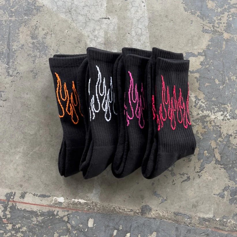 FLAME HIGH SOCKS - BLACK / WHITE - Image 4