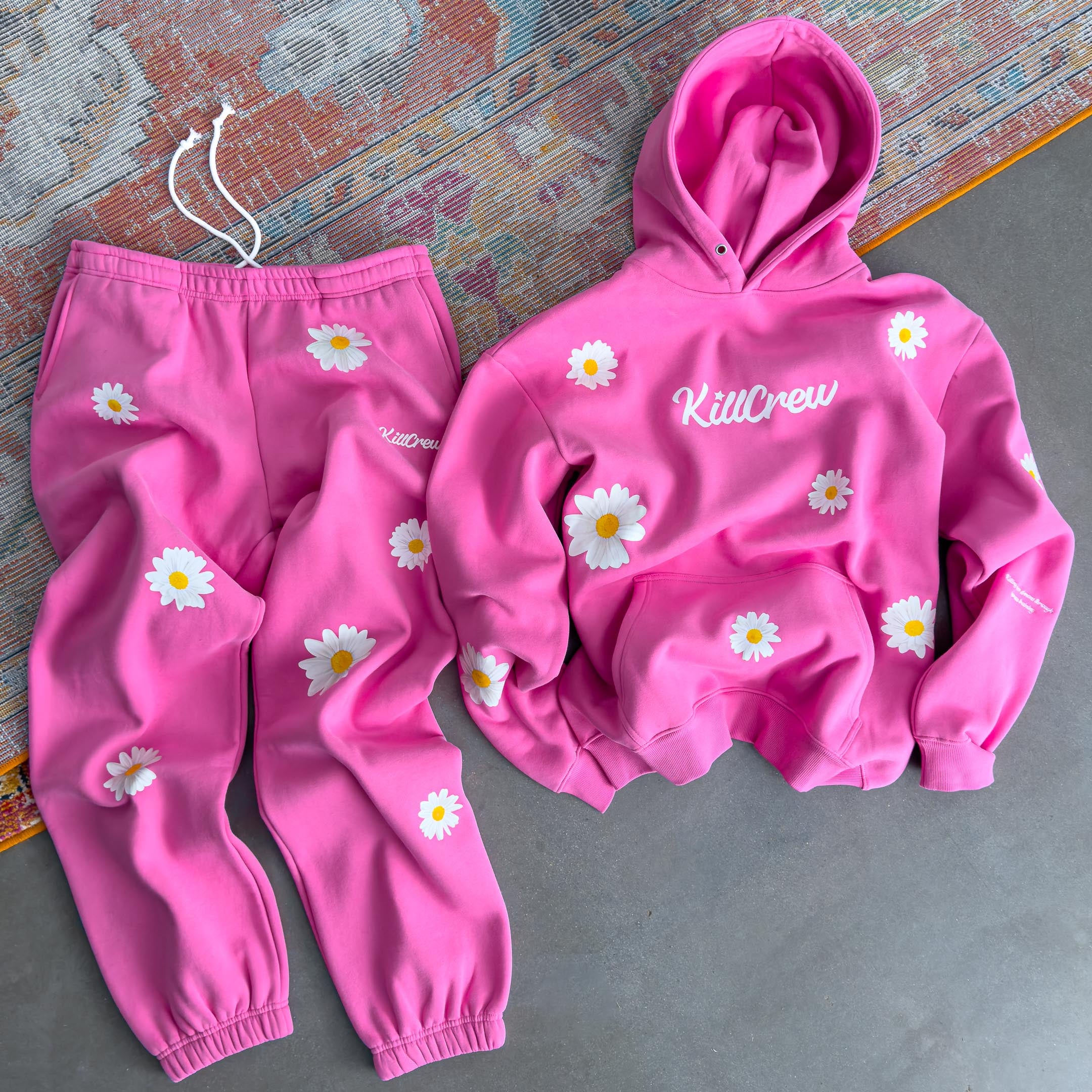 OVERSIZED LUX "DAISY" SWEATPANTS - PINK - Image 5