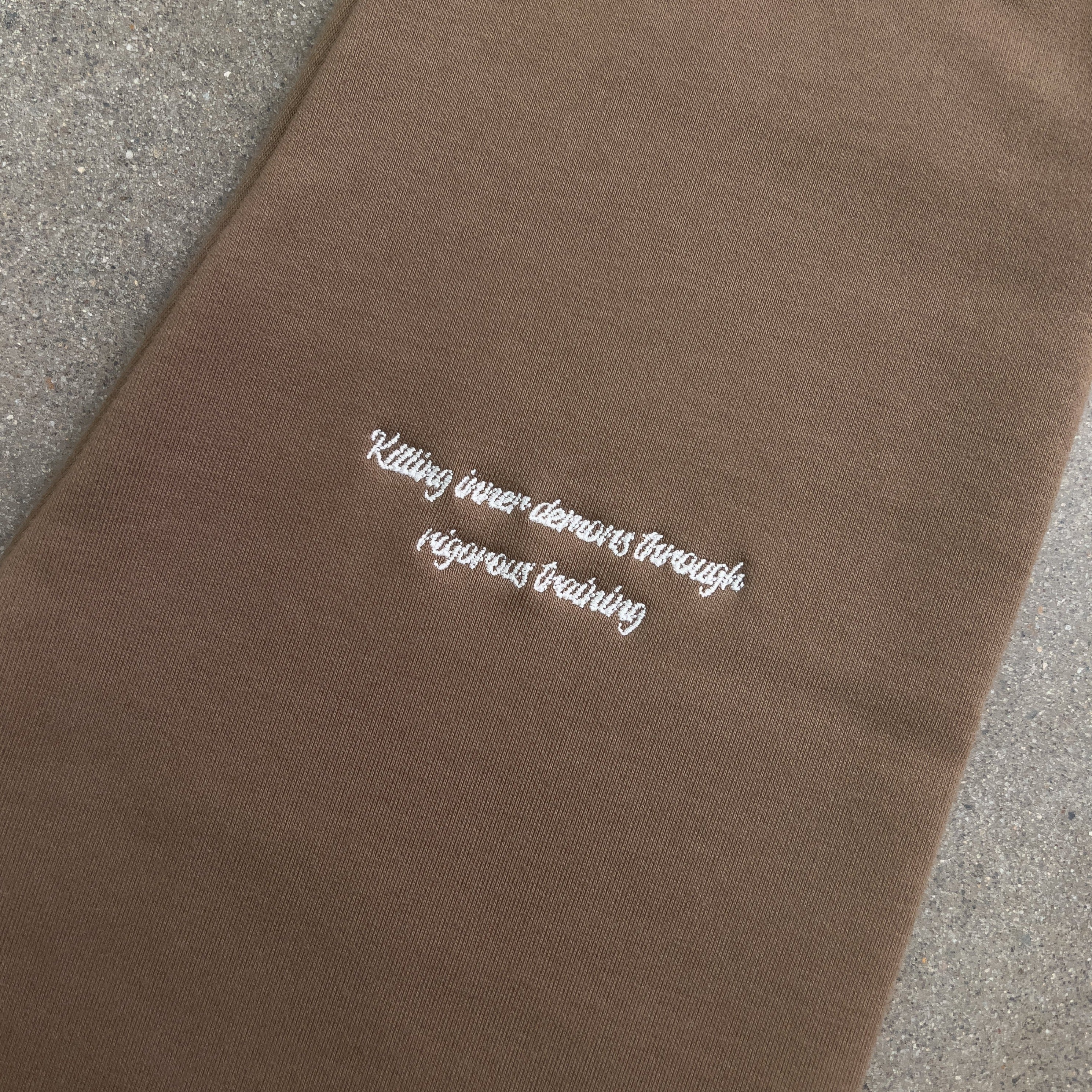 OVERSIZED LUX OUTSEAM CREW NECK - BROWN - Image 4