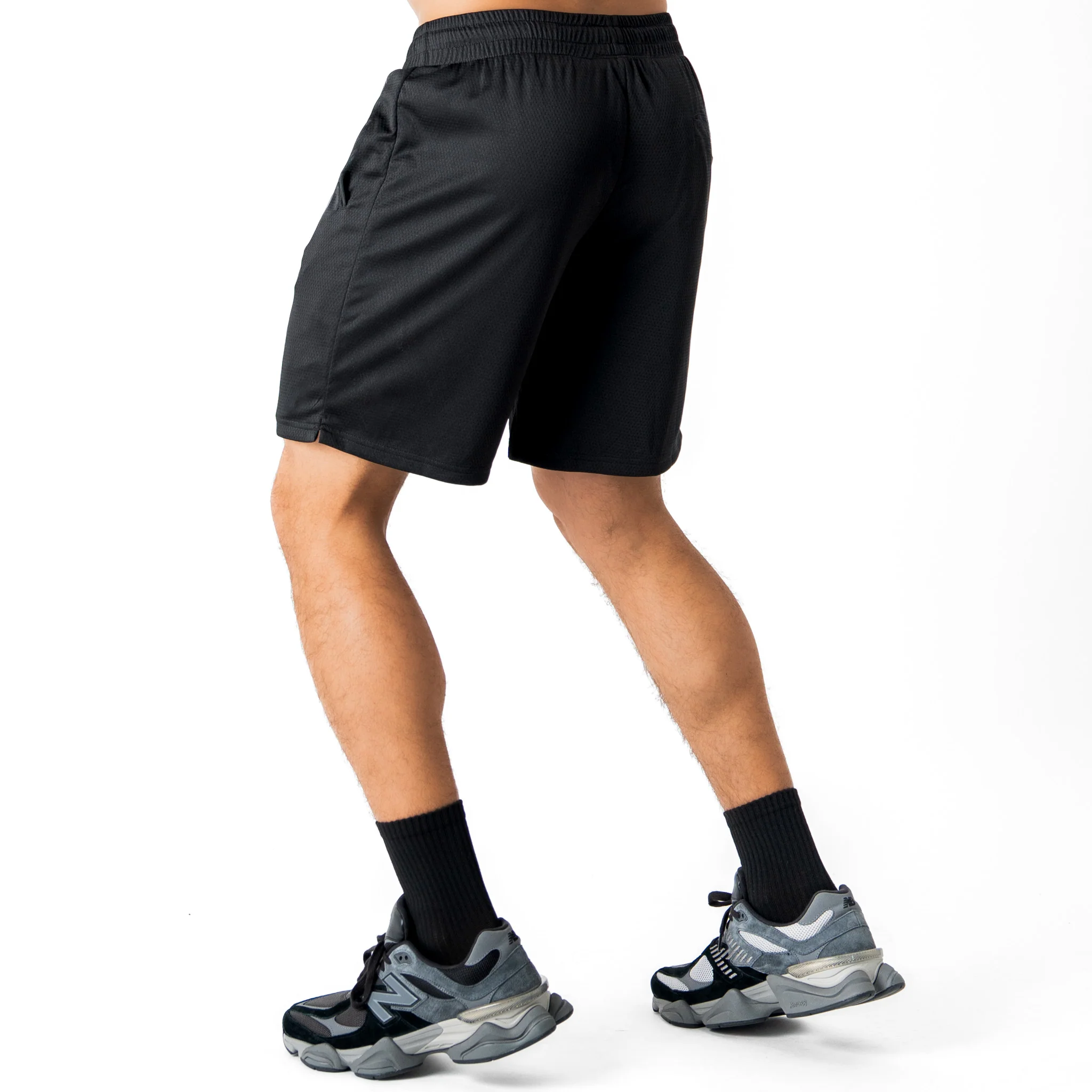 RELAXED CUT SHORTS CLASSIC - BLACK / WHITE - Image 4