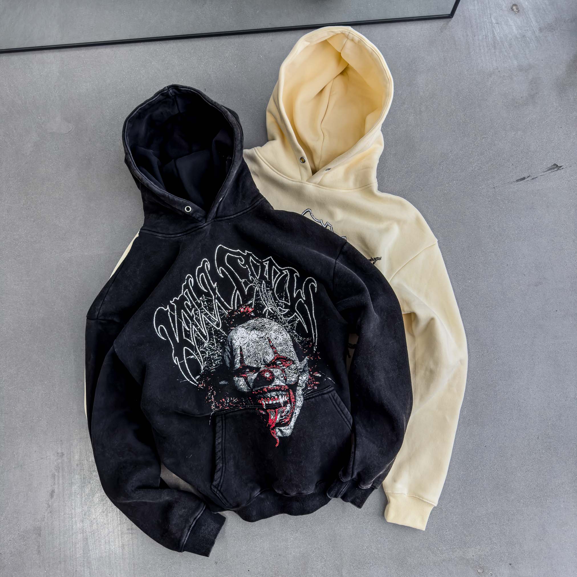 OVERSIZED LUX "PSYCHOTIC CLOWN" HOODIE - BLACK - Image 4