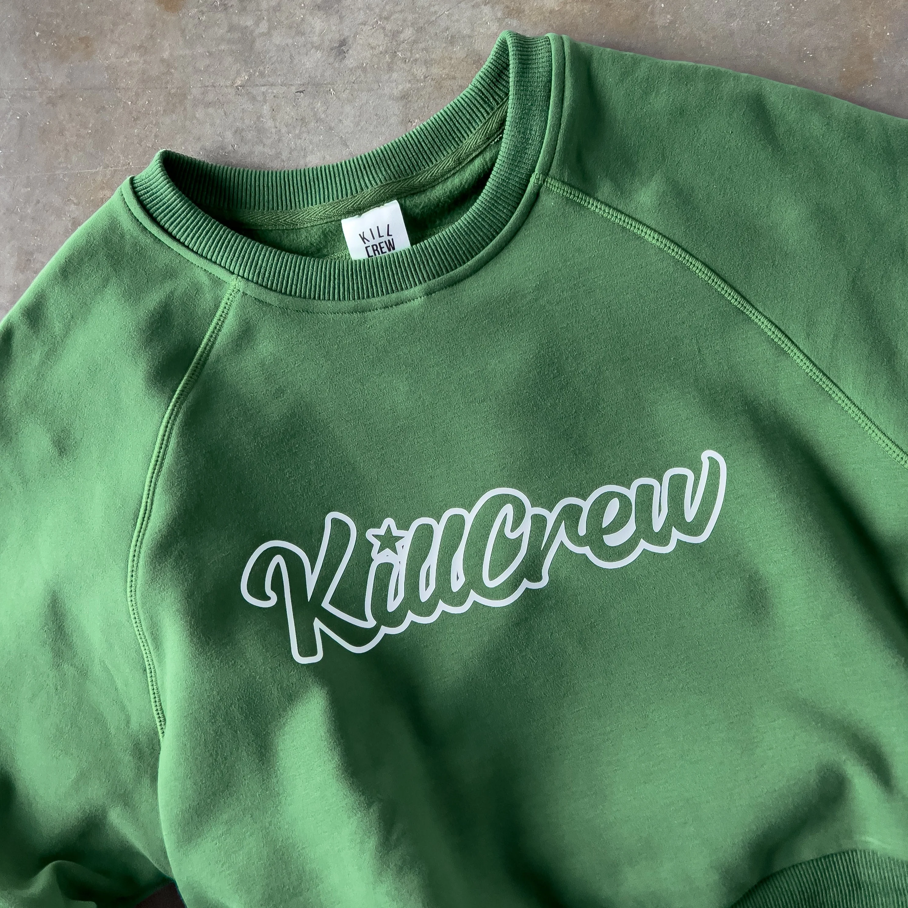 SCRIPT CROP CREW NECK - GREEN - Image 5