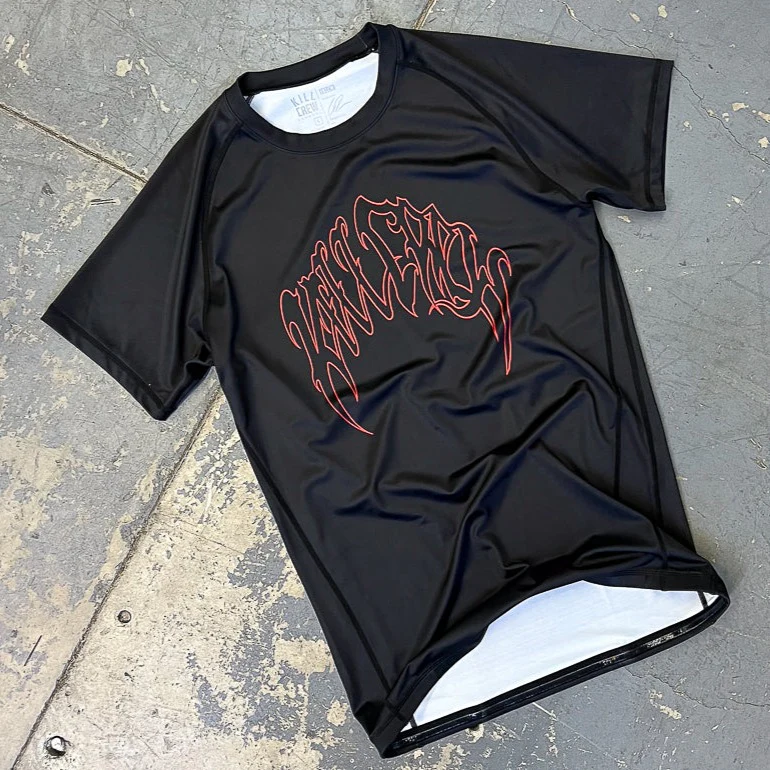 LONE WOLF SHORT SLEEVE RASH GUARD - BLACK / RED - Image 2