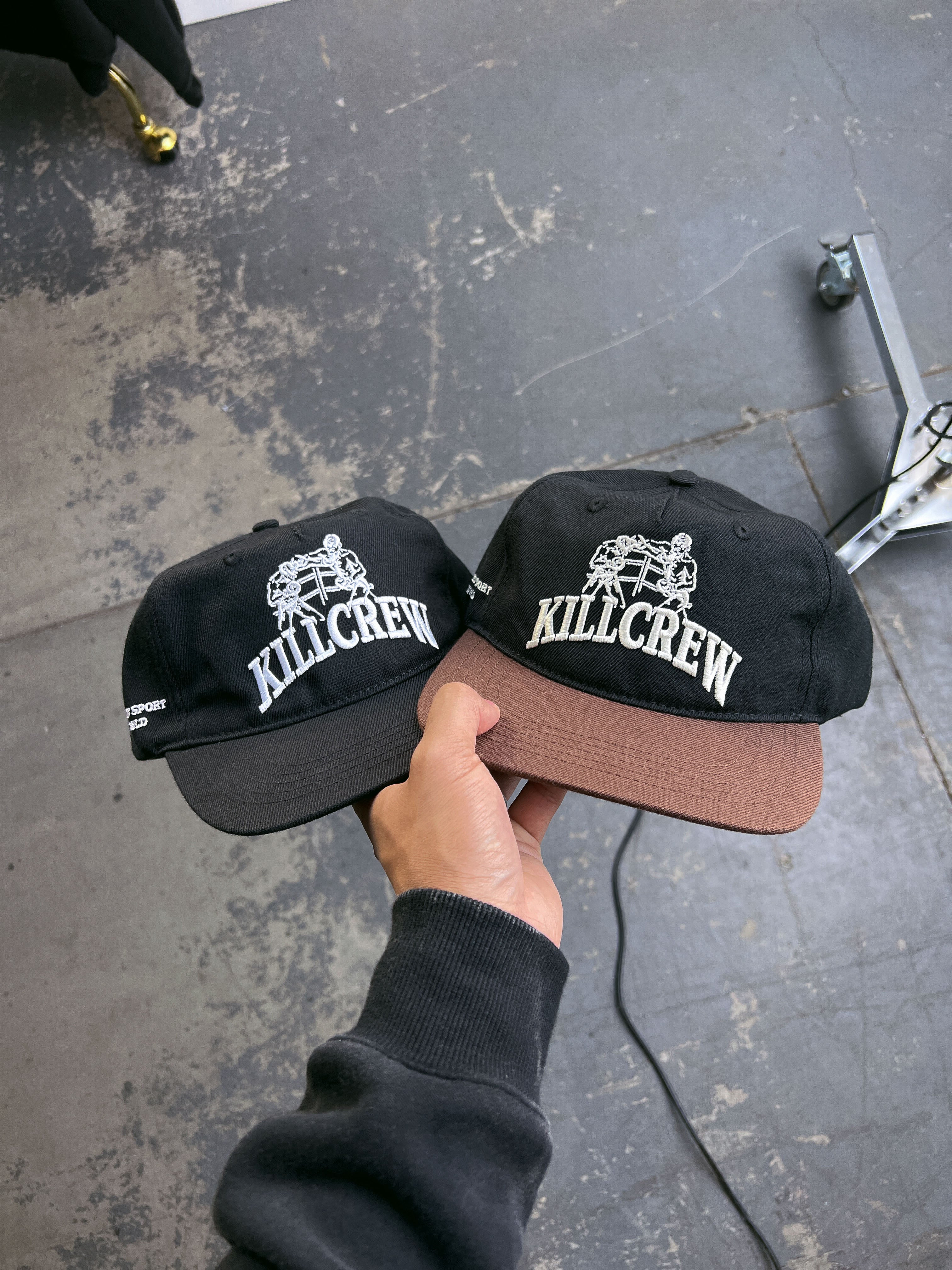 LONELIEST SPORT 5 PANEL SNAPBACK - BLACK / BROWN - Image 3