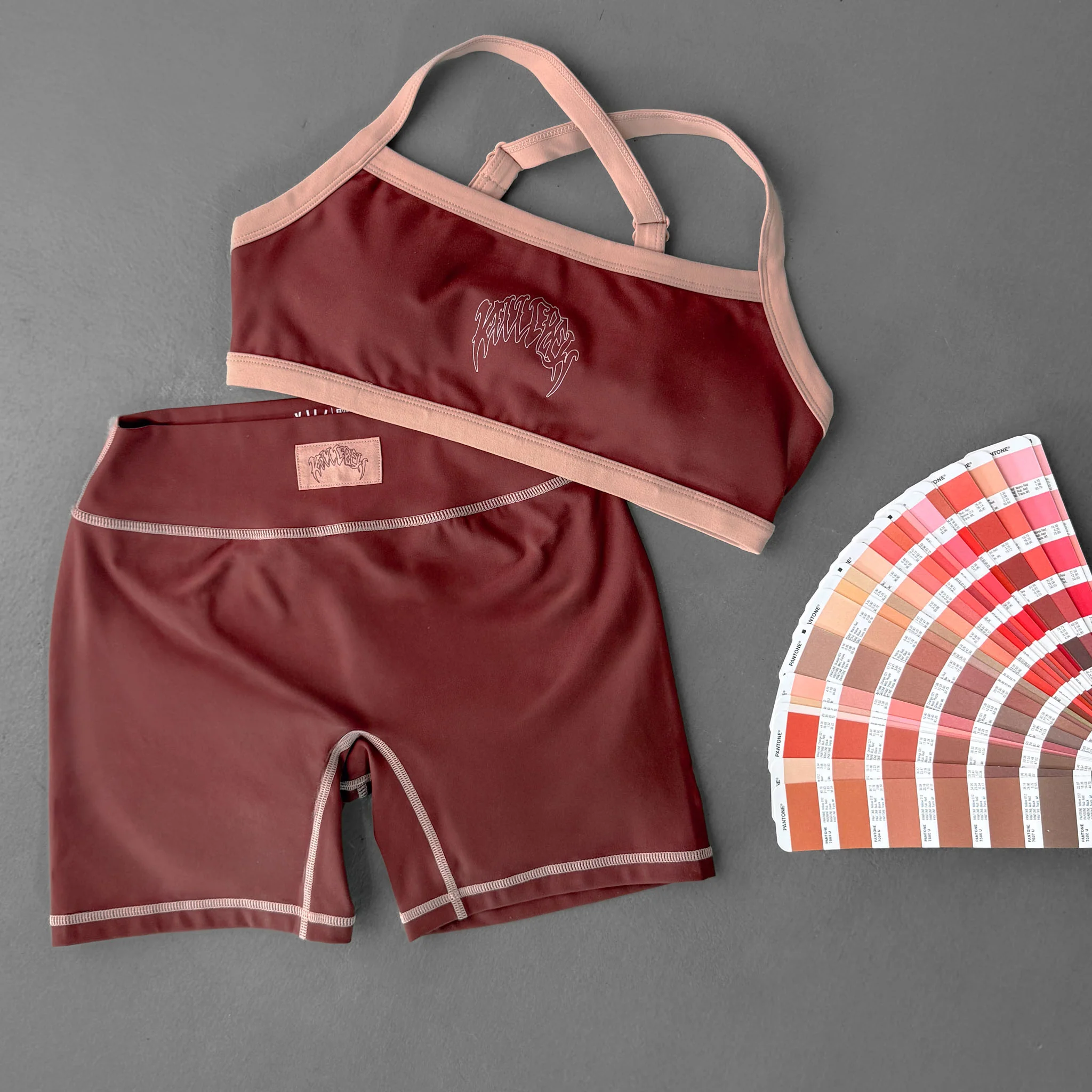 MID RISE COLOR BLOCK BIKER SHORT - BROWN - Image 4