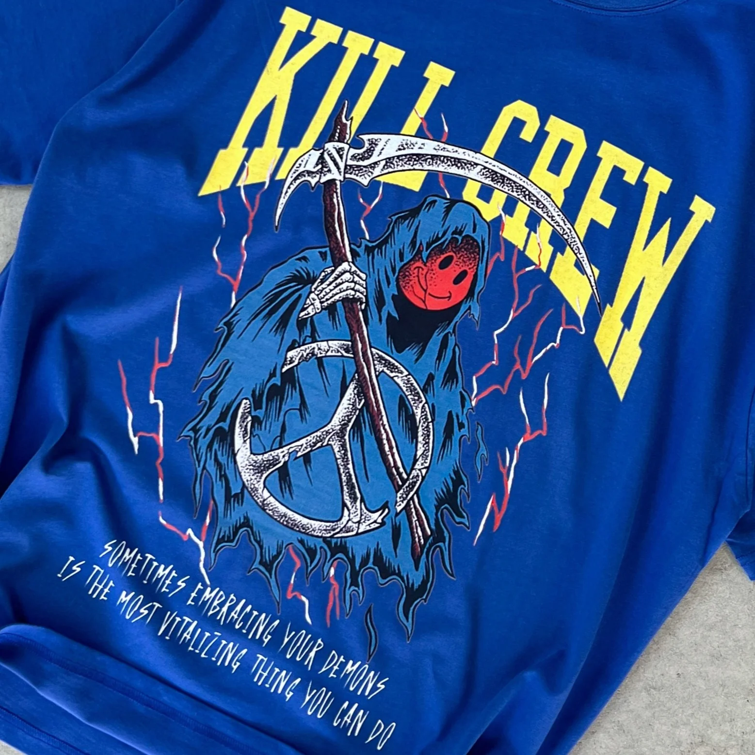 OVERSIZED EMBRACING DEMONS T-SHIRT - BLUE - Image 3