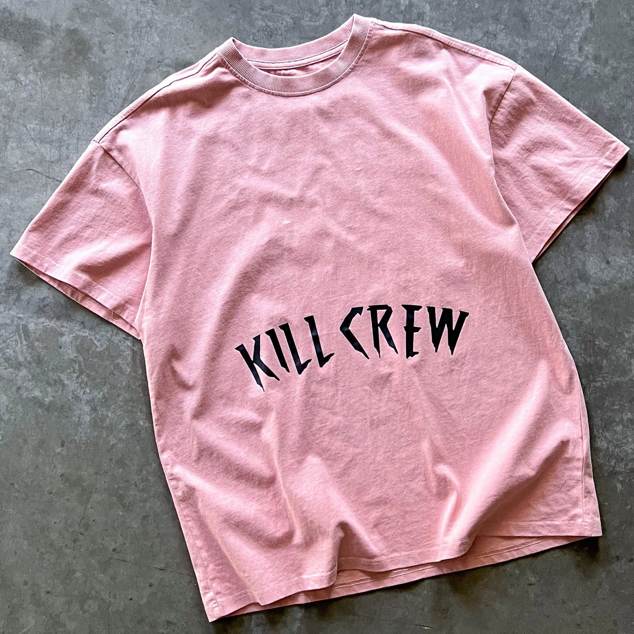 OVERSIZED LUX ACID WASH T-SHIRT - ROSÉ / BLACK - Image 2