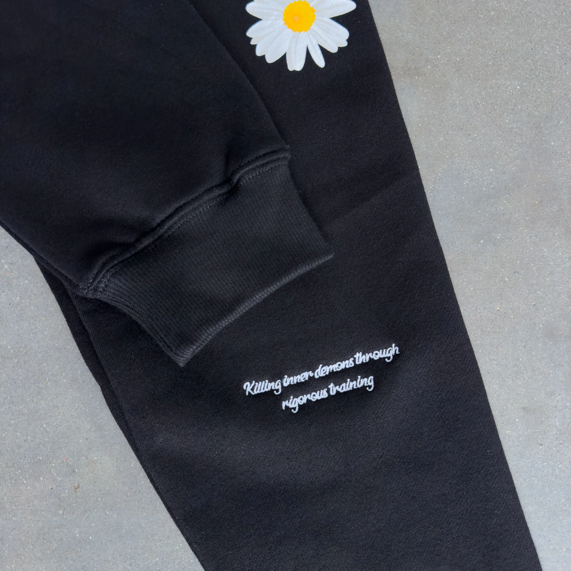 OVERSIZED LUX "DAISY" HOODIE - BLACK - Image 3