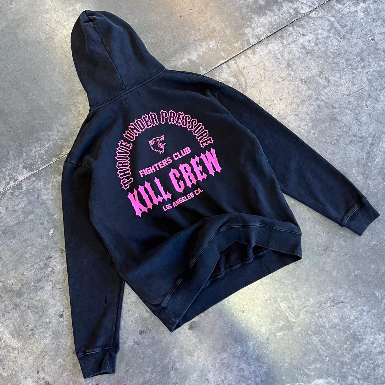 OVERSIZED LUX THRIVE UNDER PRESSURE HOODIE - BLACK / PINK - Image 3