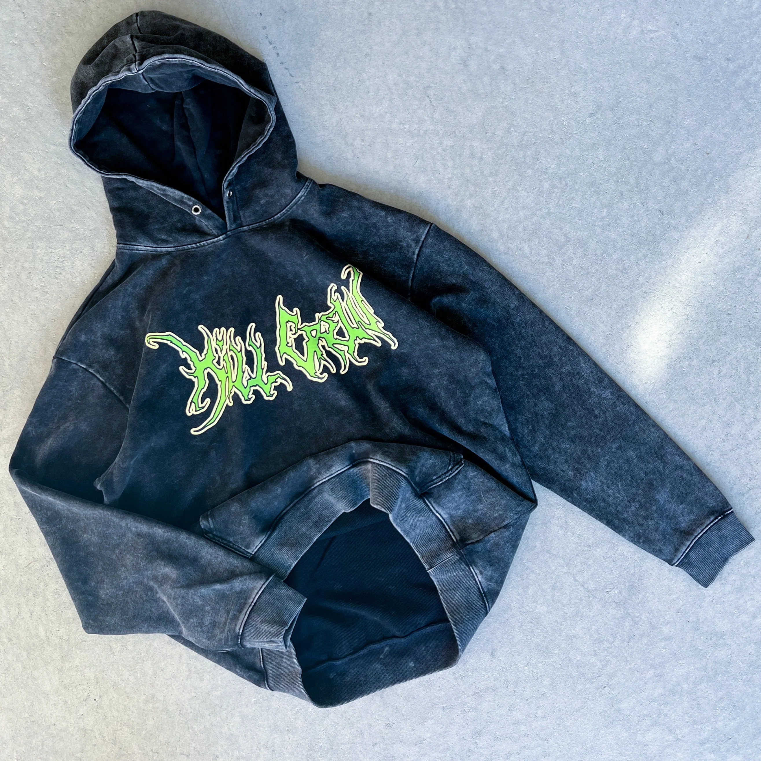 OVERSIZED LUX WOLF HOODIE - BLACK / GREEN - Image 2