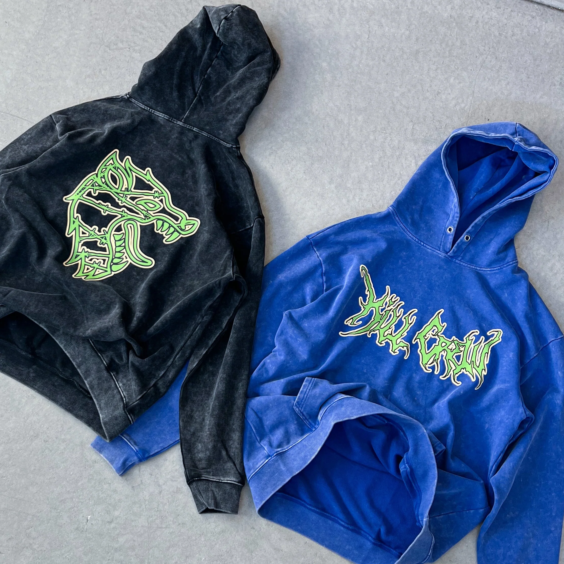 OVERSIZED LUX WOLF HOODIE - BLACK / GREEN - Image 3