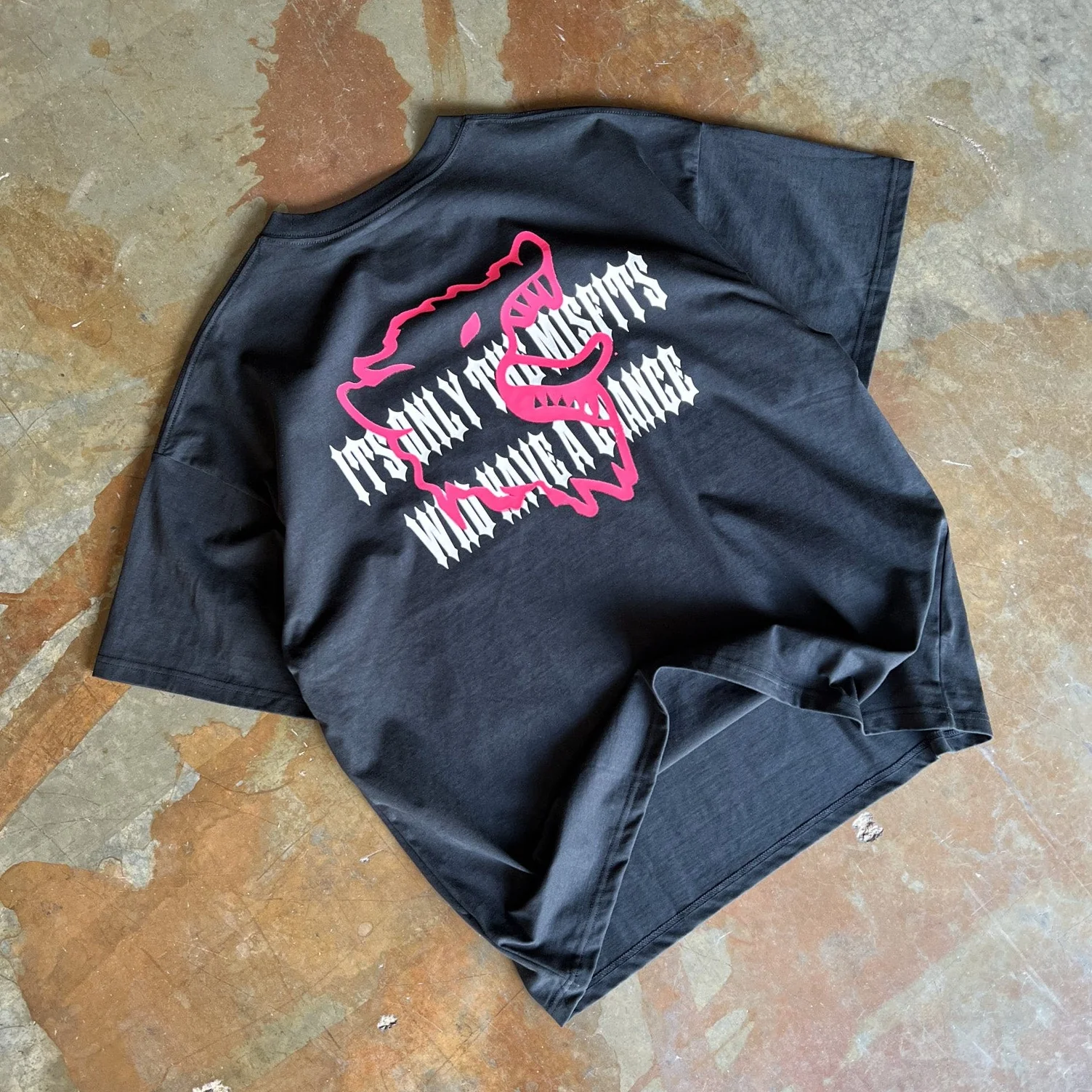 OVERSIZED MISFITS HAVE A CHANCE T-SHIRT - BLACK - Image 3