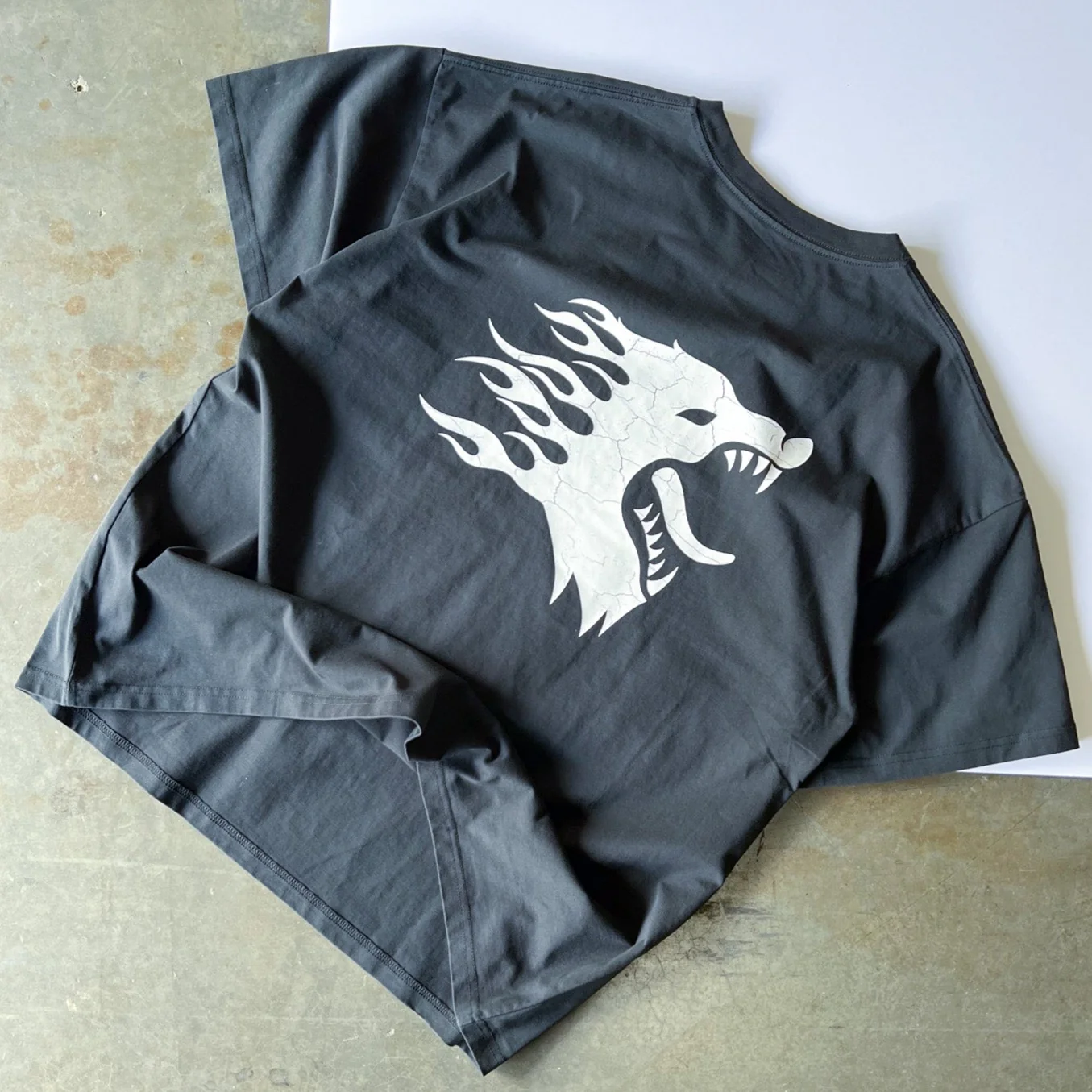 OVERSIZED WAR WOLF T-SHIRT - BLACK / WHITE - Image 3