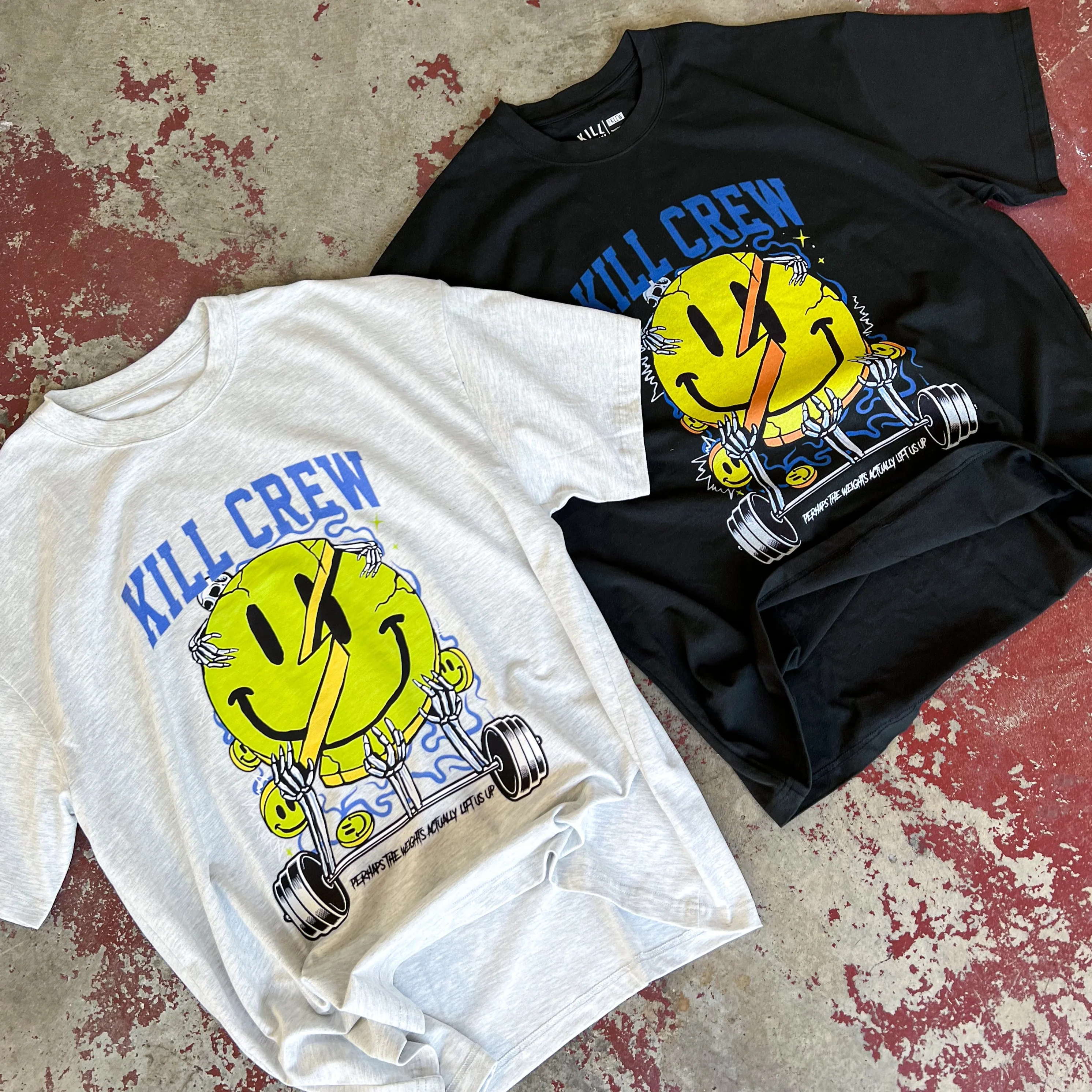 OVERSIZED "WEIGHTS LIFT US UP" T-SHIRT - BLACK - Image 3