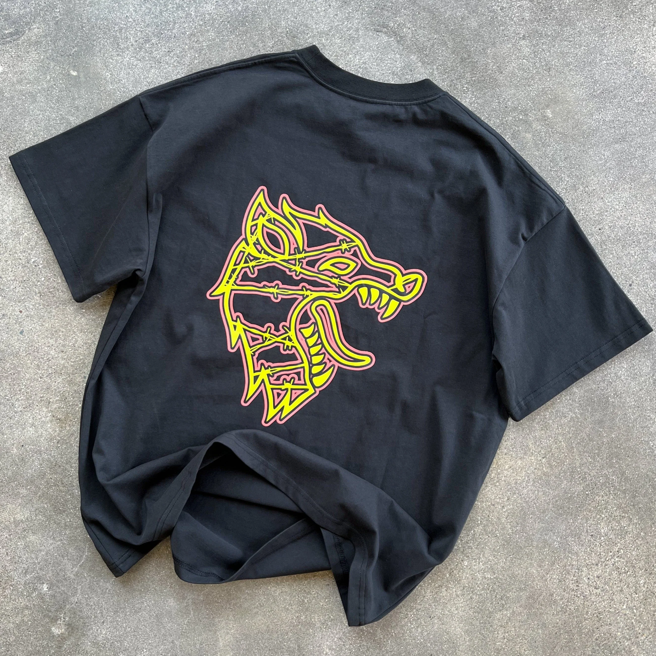 OVERSIZED WOLF - BLACK / YELLOW - Image 4