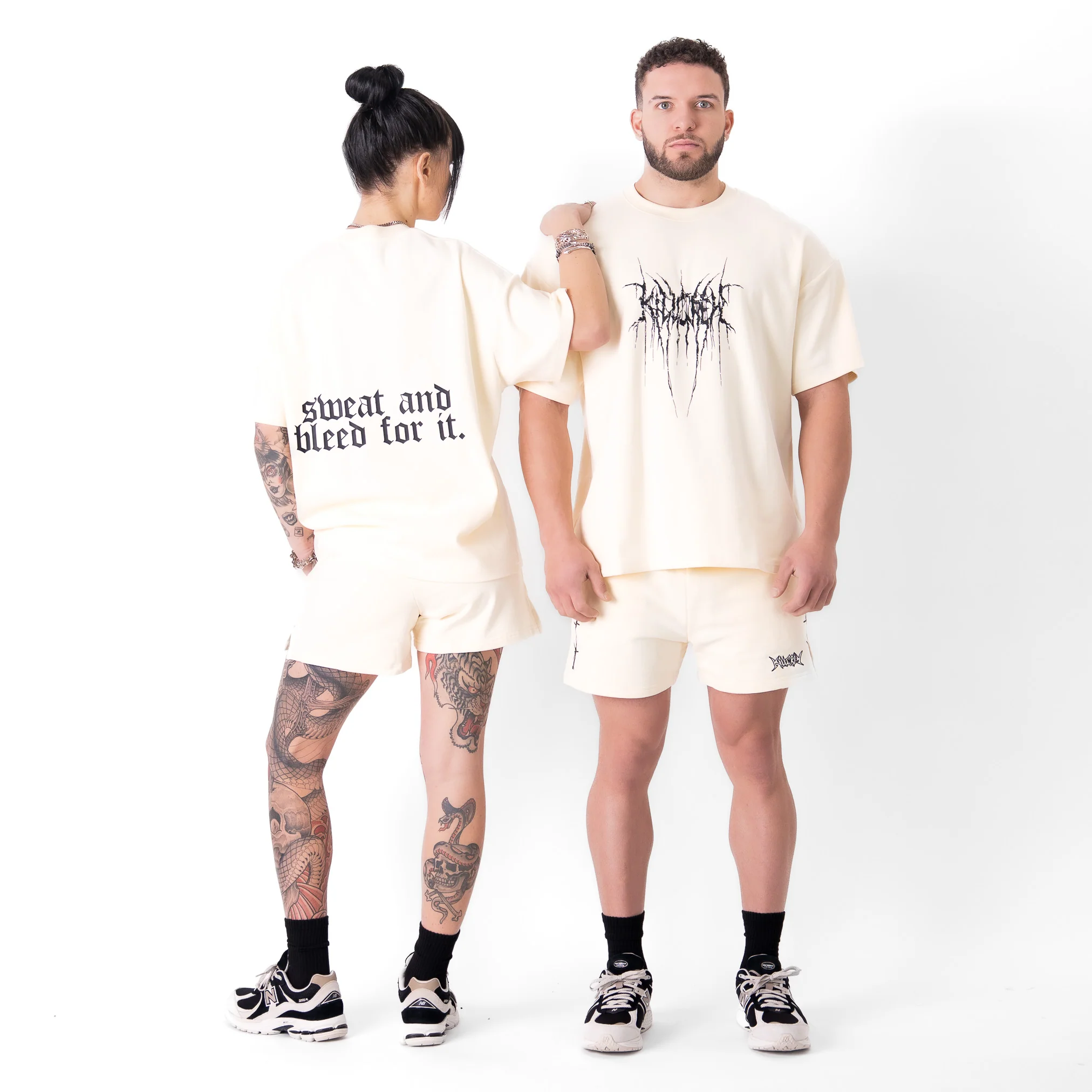 RELAXED FIT NATURAL COTTON "SWEAT & BLEED" T-SHIRT - CREAM - Image 2