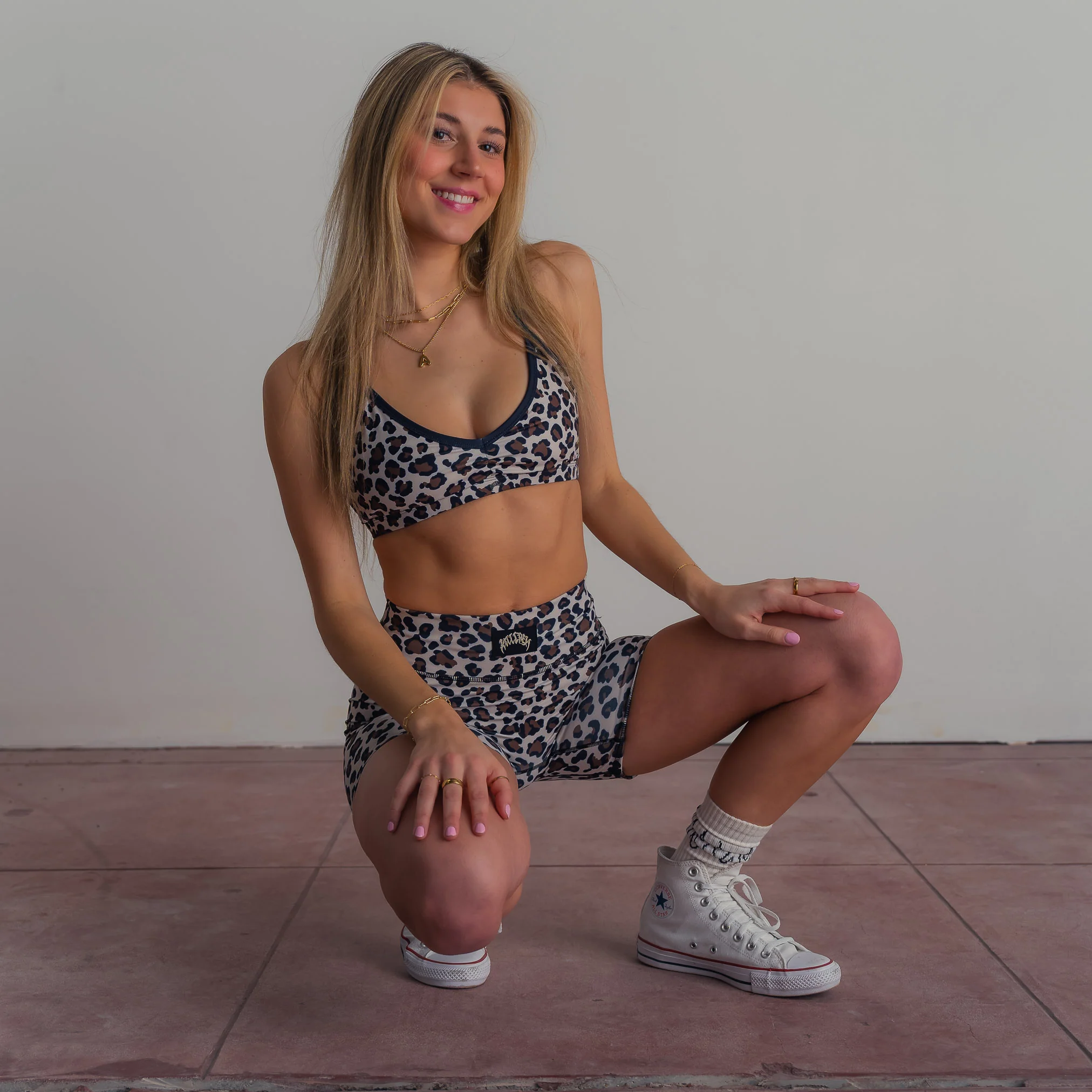 SCRUNCH BIKER SHORTS - LEOPARD - Image 3