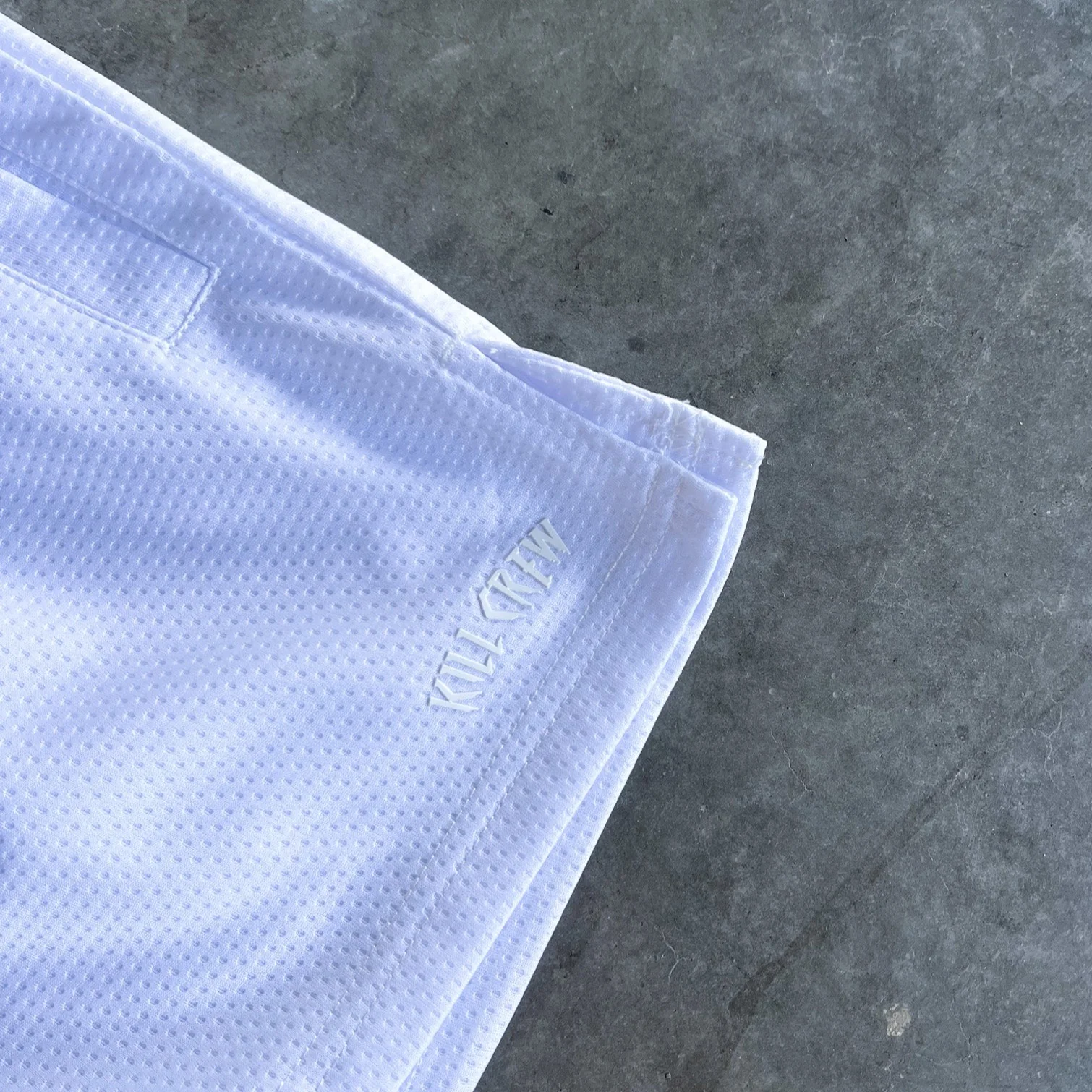 SIMPLE MUAY THAI SHORTS (MID THIGH CUT) - WHITE - Image 3