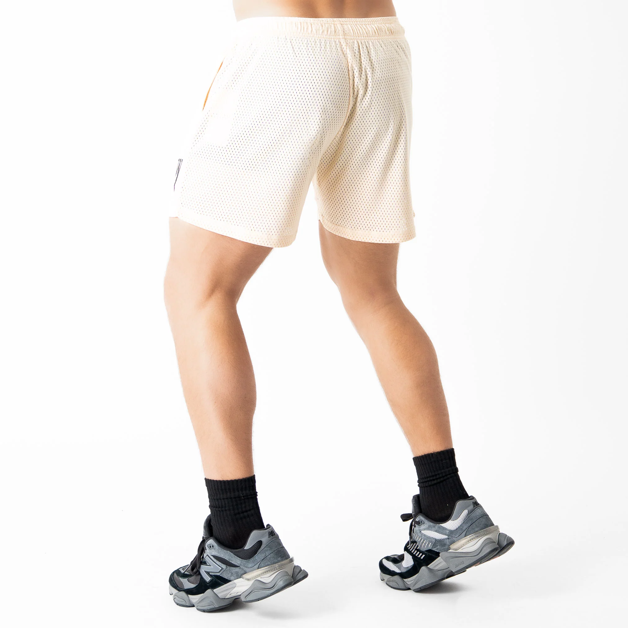 VENTED MESH SHORTS MEDIEVAL - CREAM / BLACK - Image 4