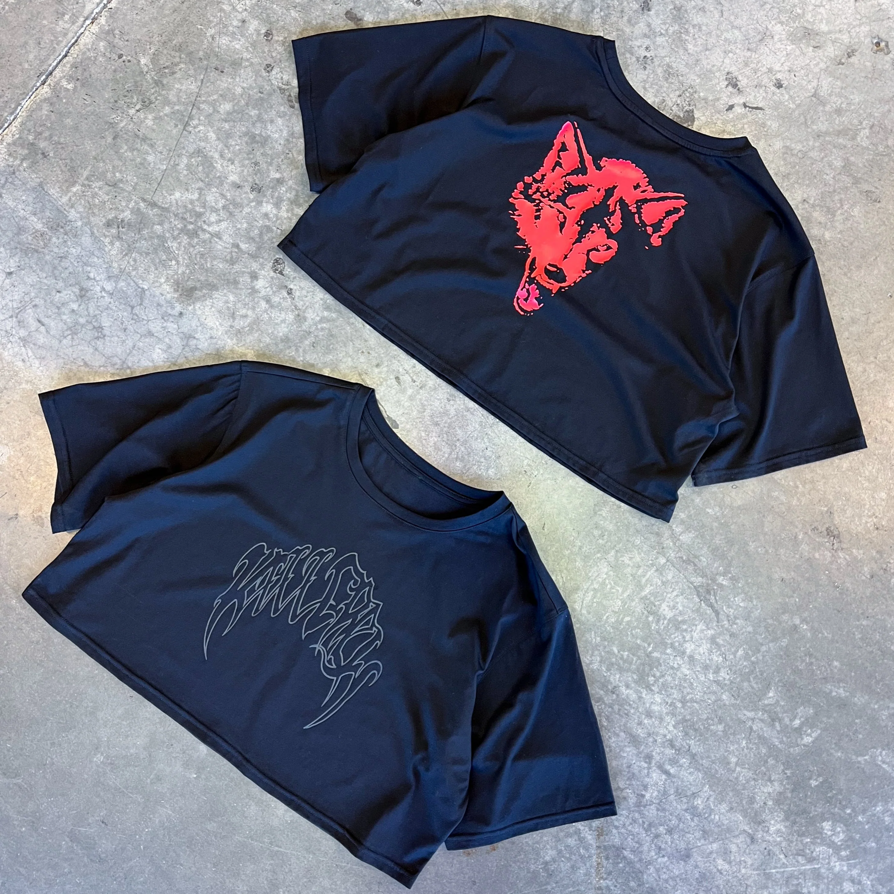 WOLF CROP TOP - BLACK / RED - Image 4