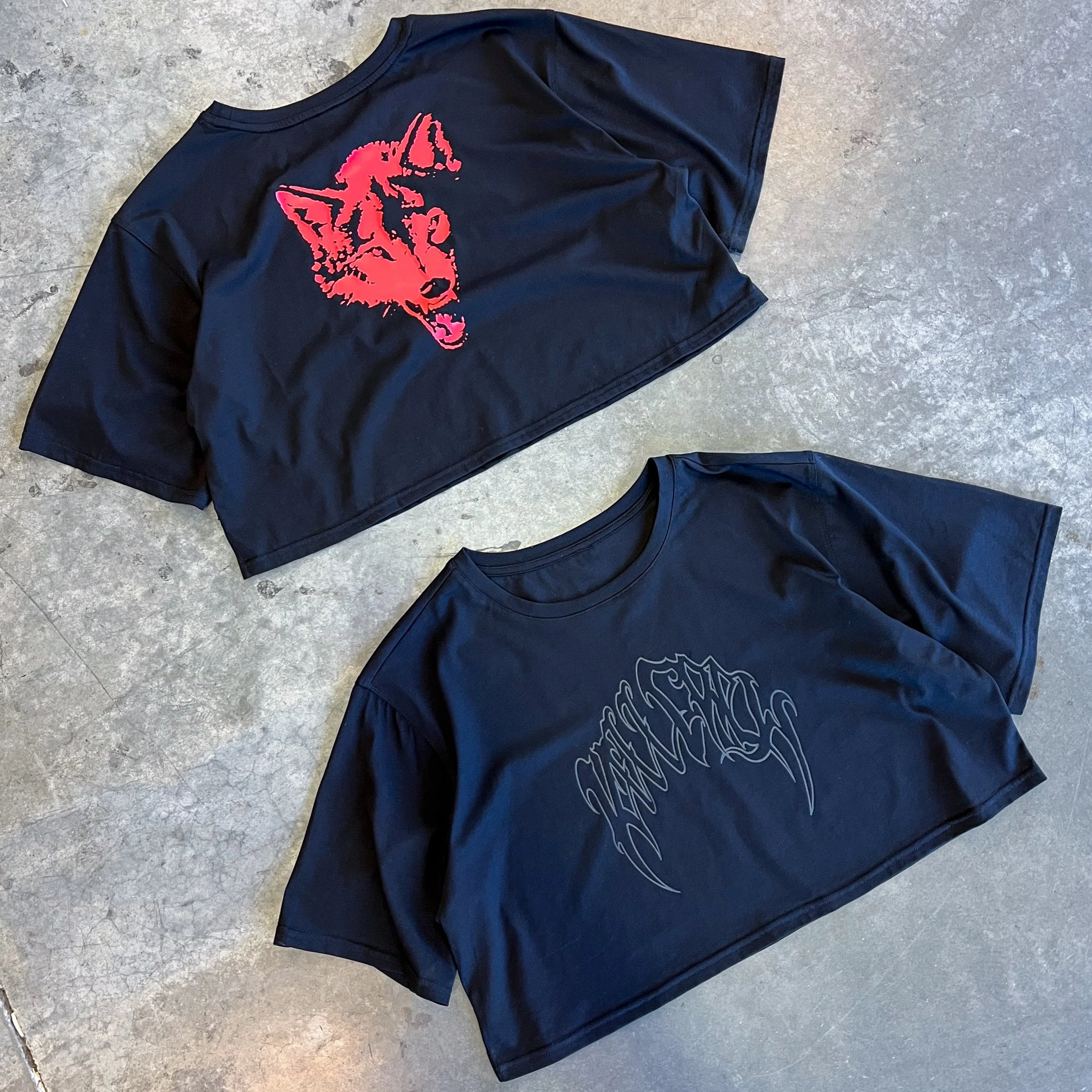 WOLF CROP TOP - BLACKOUT - Image 3