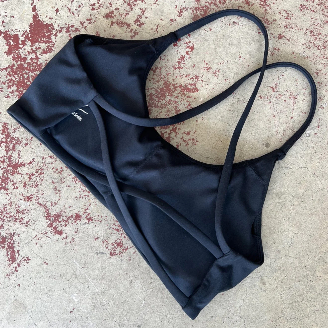 WOLF LOW SUPPORT SPORTS BRA -  BLACK / WHITE - Image 4