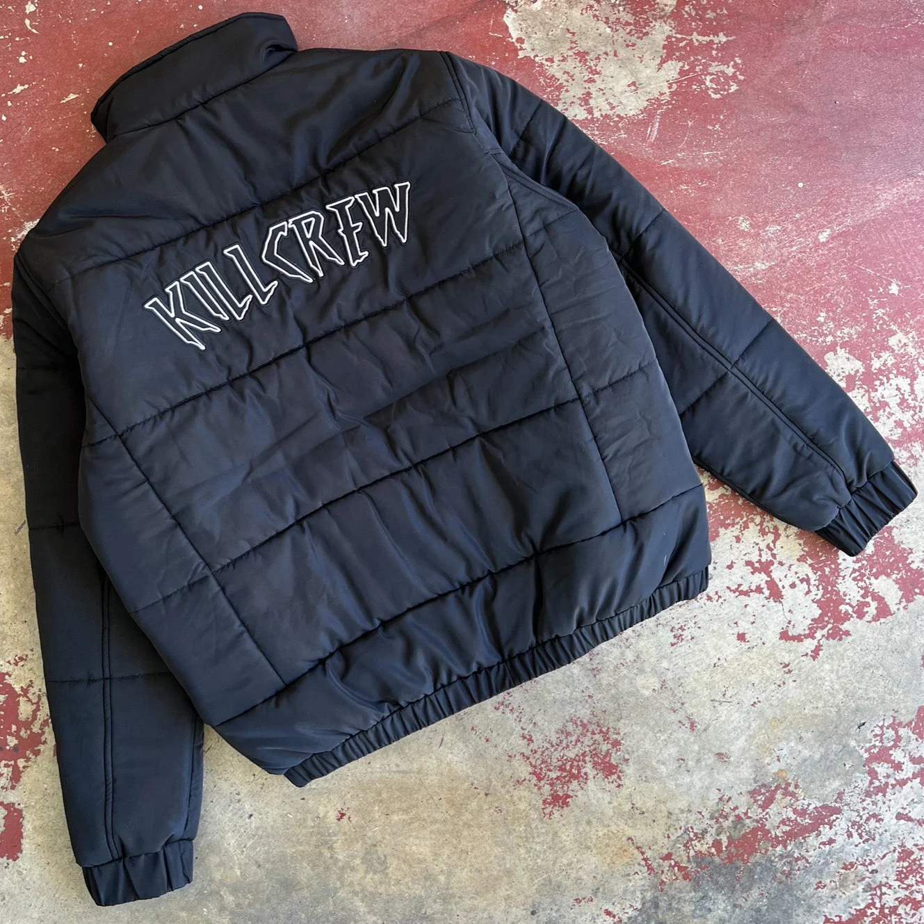 WOLF PUFFER JACKET - BLACK / WHITE - Image 3
